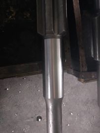 高精度はすねの穴あけ工具のアダプターR32 R38 T38 T45 T51の糸に通しました