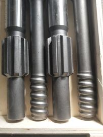 高精度はすねの穴あけ工具のアダプターR32 R38 T38 T45 T51の糸に通しました