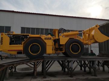 Detuzエンジン4000kgの地下鉱山のスコップが付いているRl-2負荷運搬量のダンプ機械