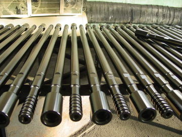 鍛造材プロセスのドリル棒通る黒い T45 3660mm Dia 46mm