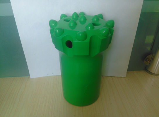 弾道/放物線ボタンはボタンの穴あけ工具に 64mm - 127mm の直径通します