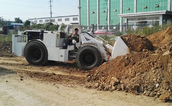 オレンジ/白/黄色地下鉱山の負荷運搬量のダンプ機械