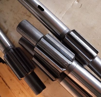 地下鉱山のためのT38 T45 Hd 609の鍛造材のドリルのすねのアダプターによってカスタマイズされる色