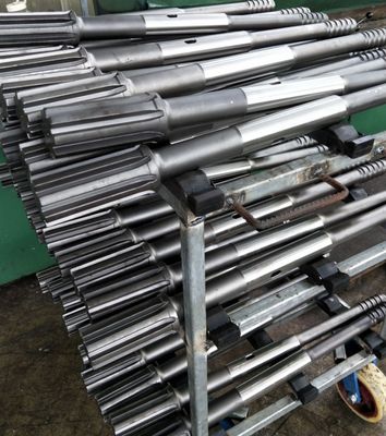 トンネルを掘る石ドリルは掘削装置を切り出す部品を漂わせるすねのアダプターに用具を使います