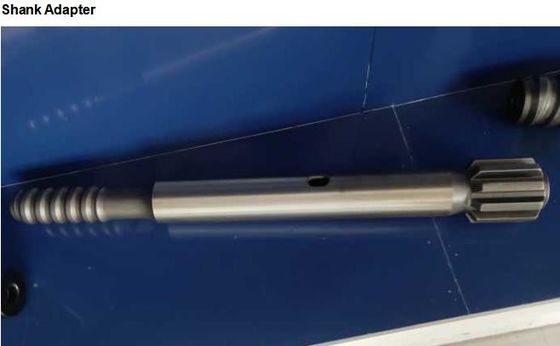 長さ500mmのT38によって通される黒い色のTamrock HL500/HL560Sのすねのアダプター