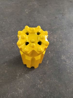 炭化タングステン ボタンの穴あけ工具通されたR32 76mm 3インチのRetracの穴あけ工具の低下の中心4の穴