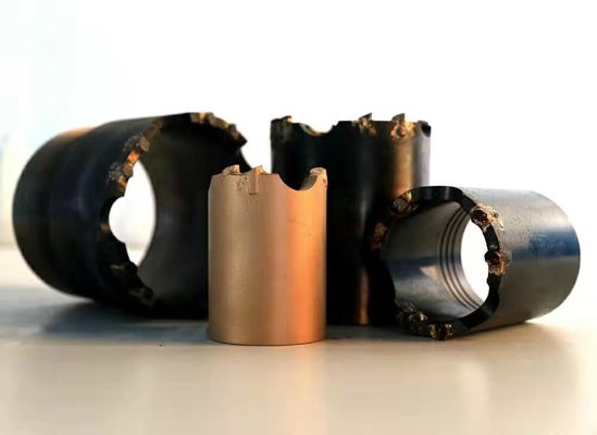 造られた炭化タングステンの穴あけ工具φ60 -柔らかい形成高精度のための170