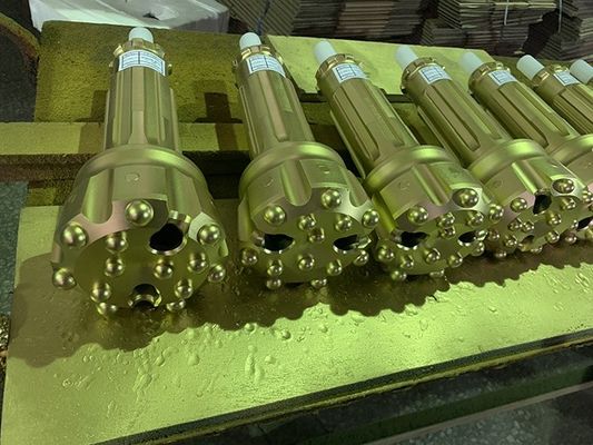 DHD340ハンマーDTHの穴あけ工具の直径110mm井戸の訓練のための4インチの穴あけ工具