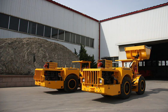 DetuzエンジンBF4L914を搭載する66Kw負荷運搬量のダンプ機械地下鉱山の積込み機