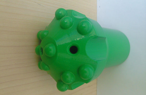 トンネルを掘ること穴あけ工具 T45/T38/R32 を 76mm - 127mm の直径広げます