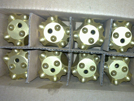 炭化タングステンの採鉱の鋭い用具、34mm の先を細くすることボタン ビットを切り出す 7°